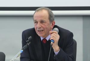 Il prof. Cesare Emanuel, rettore dell'Università del Piemonte Orientale